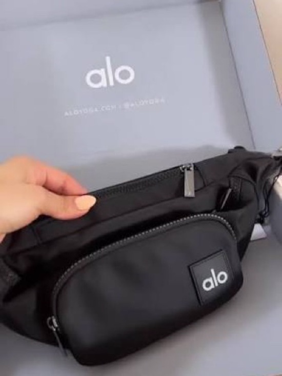 ALO Yoga Handbags - Alo Yoga Explorer Belt Bag – Black Fanny Pack, Crossbody Bag